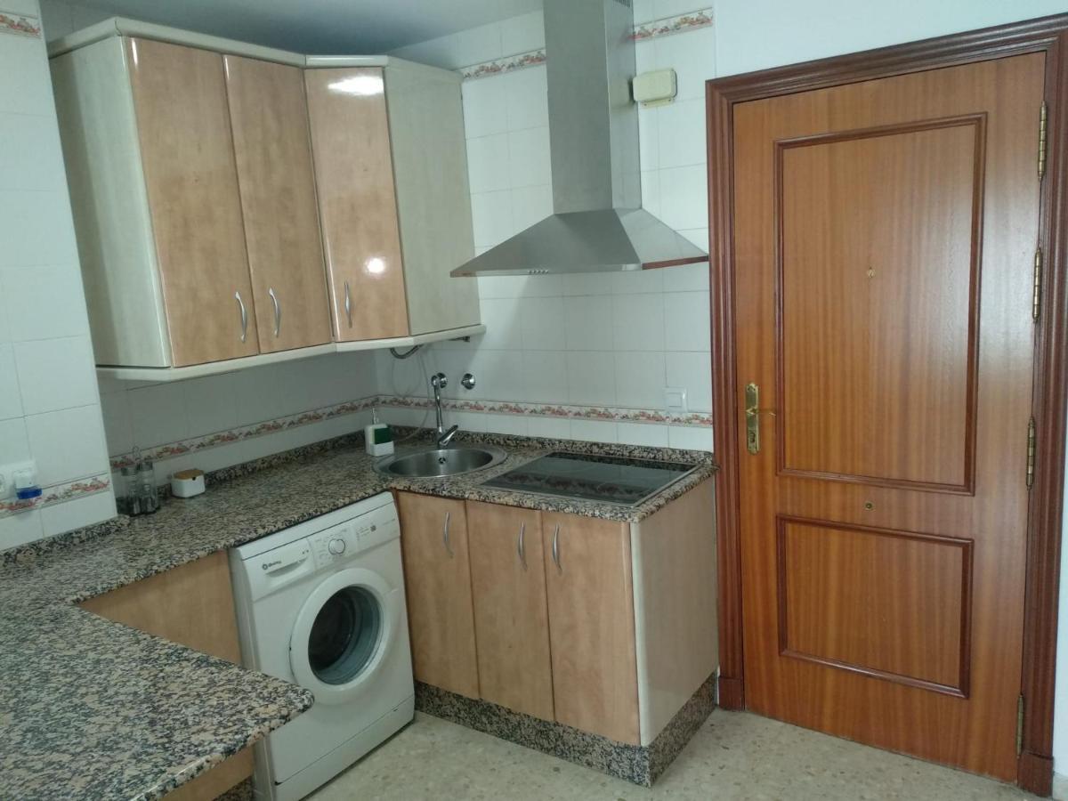 En Avda. Quinto Centenario Apartamento *